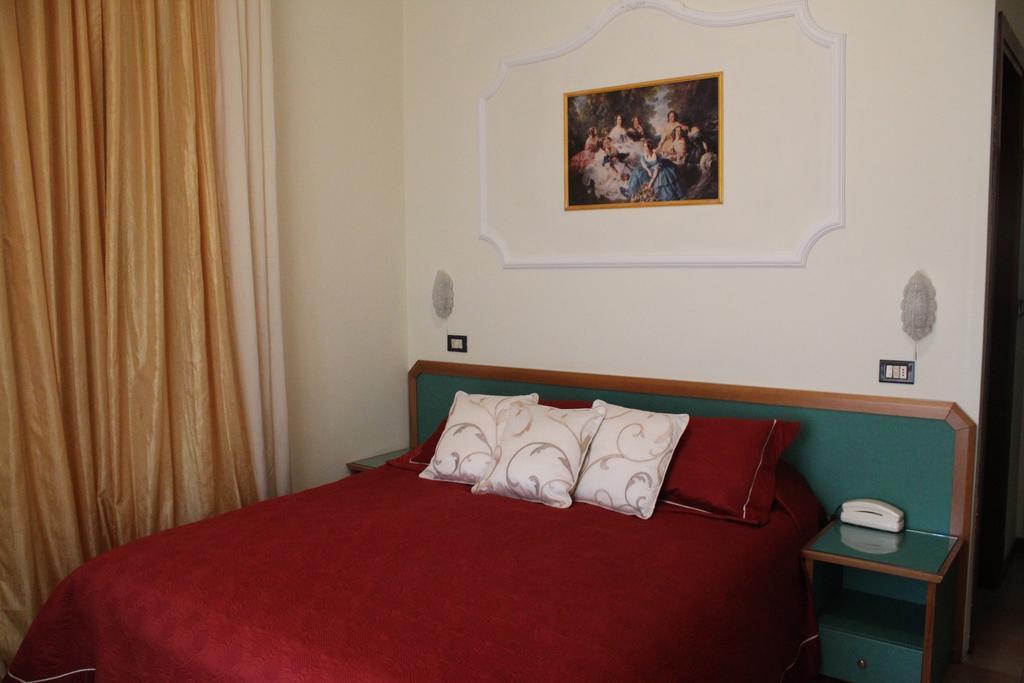 Hotel La Torre Rimini Eksteriør billede