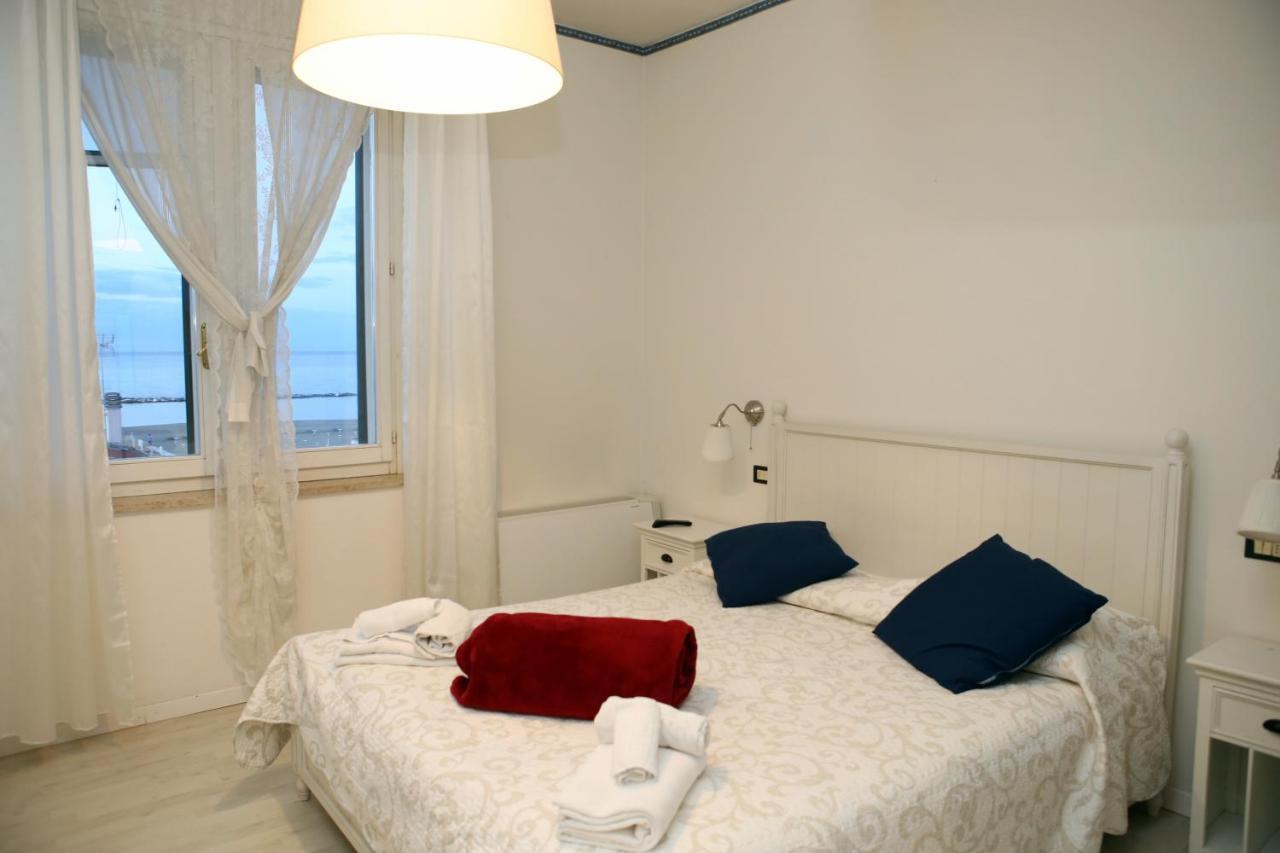 Hotel La Torre Rimini Eksteriør billede