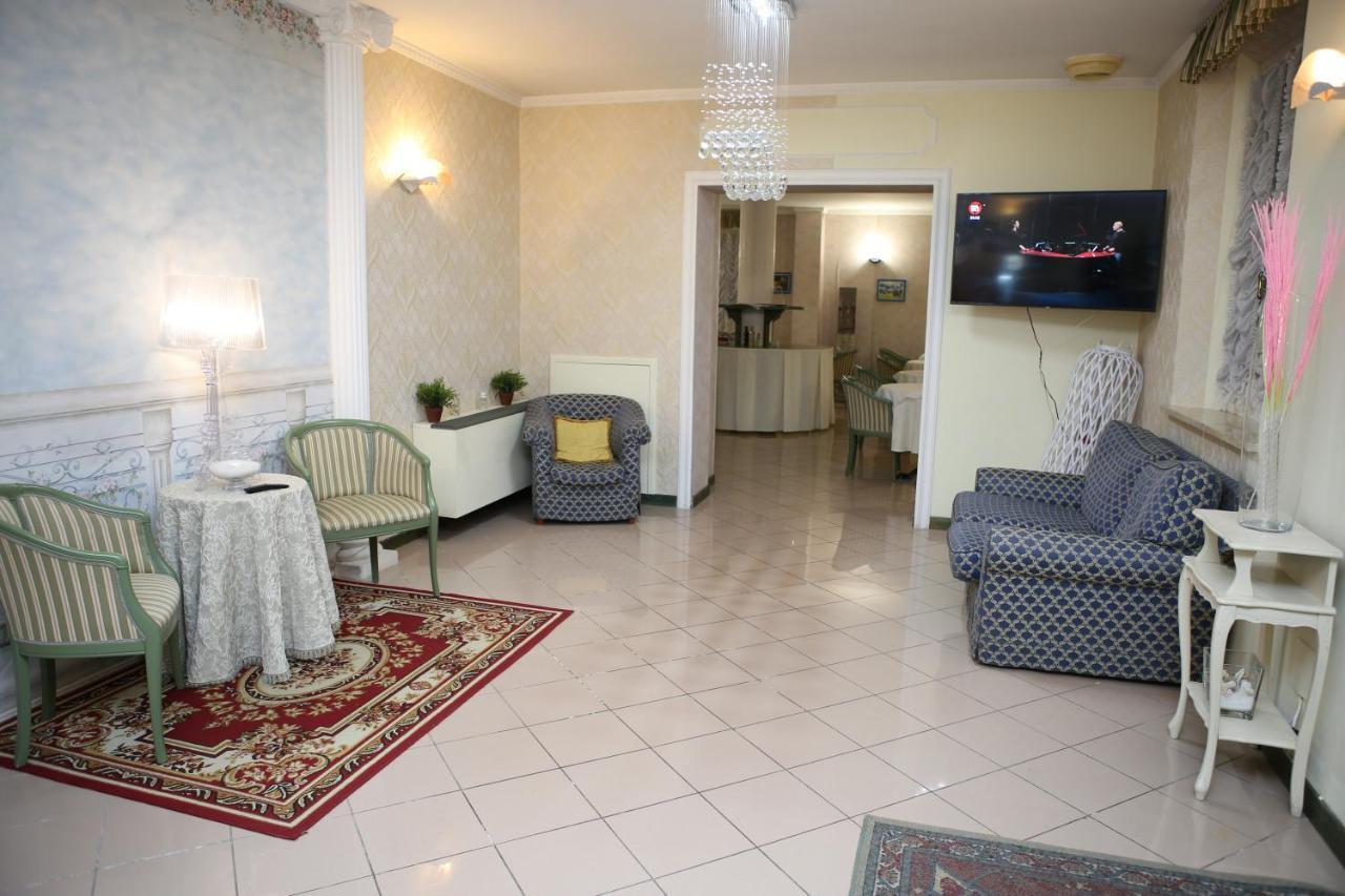 Hotel La Torre Rimini Eksteriør billede