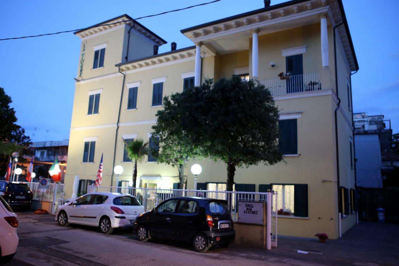 Hotel La Torre Rimini Eksteriør billede