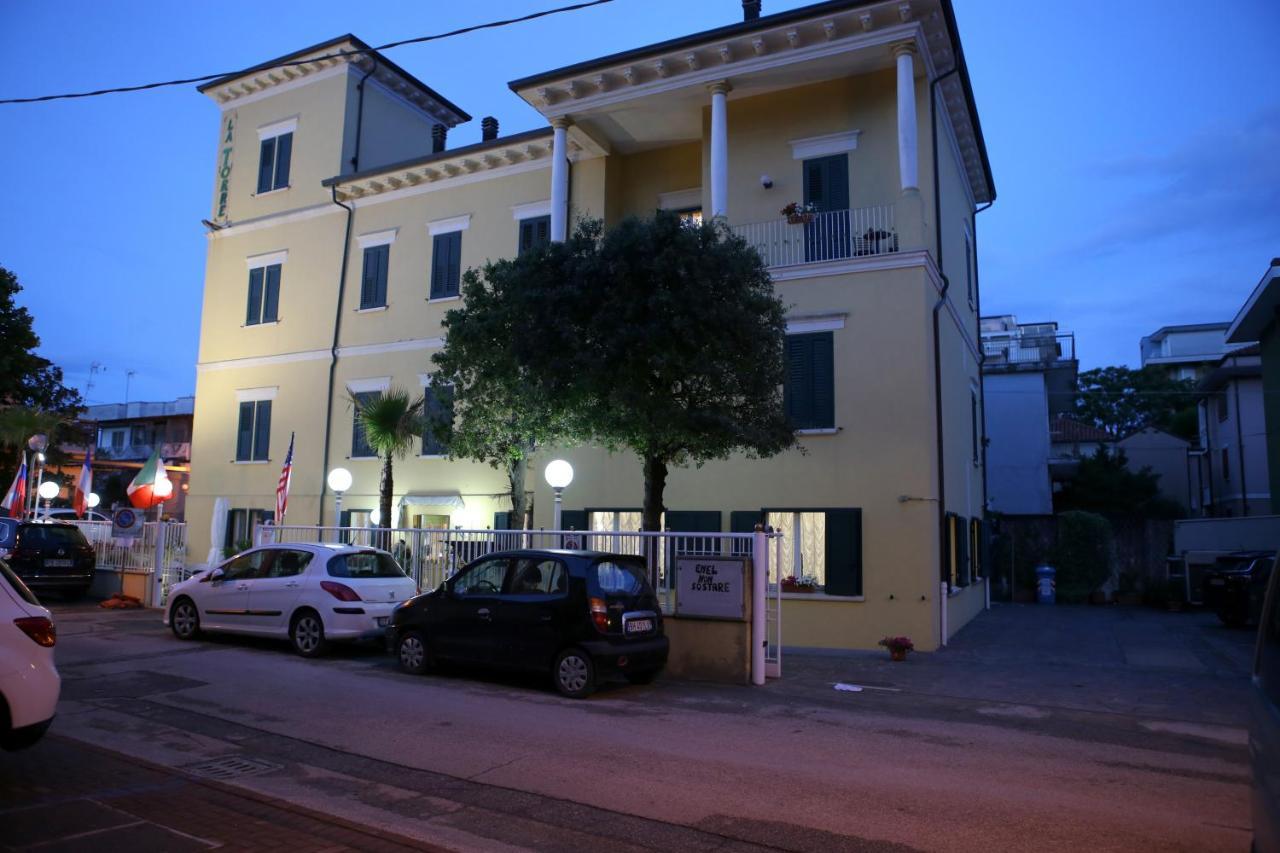 Hotel La Torre Rimini Eksteriør billede