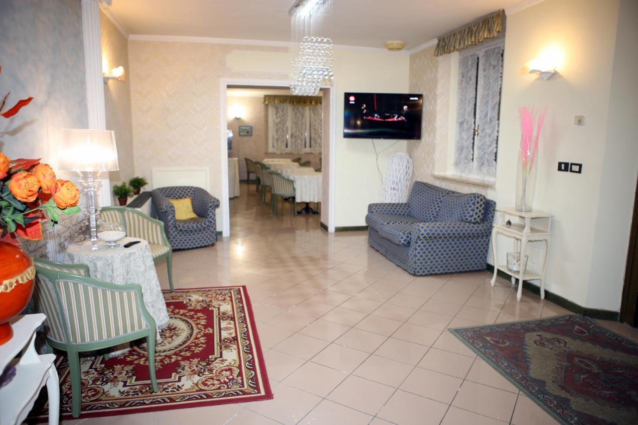 Hotel La Torre Rimini Eksteriør billede